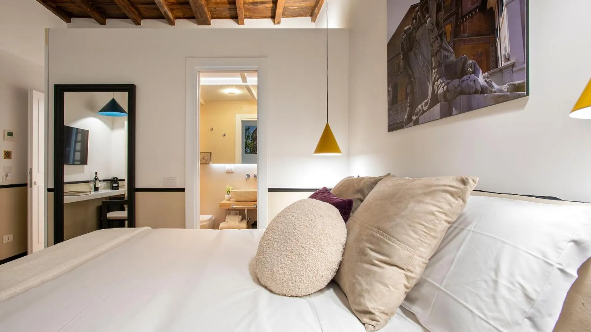 Pantheon Suites Rome 1