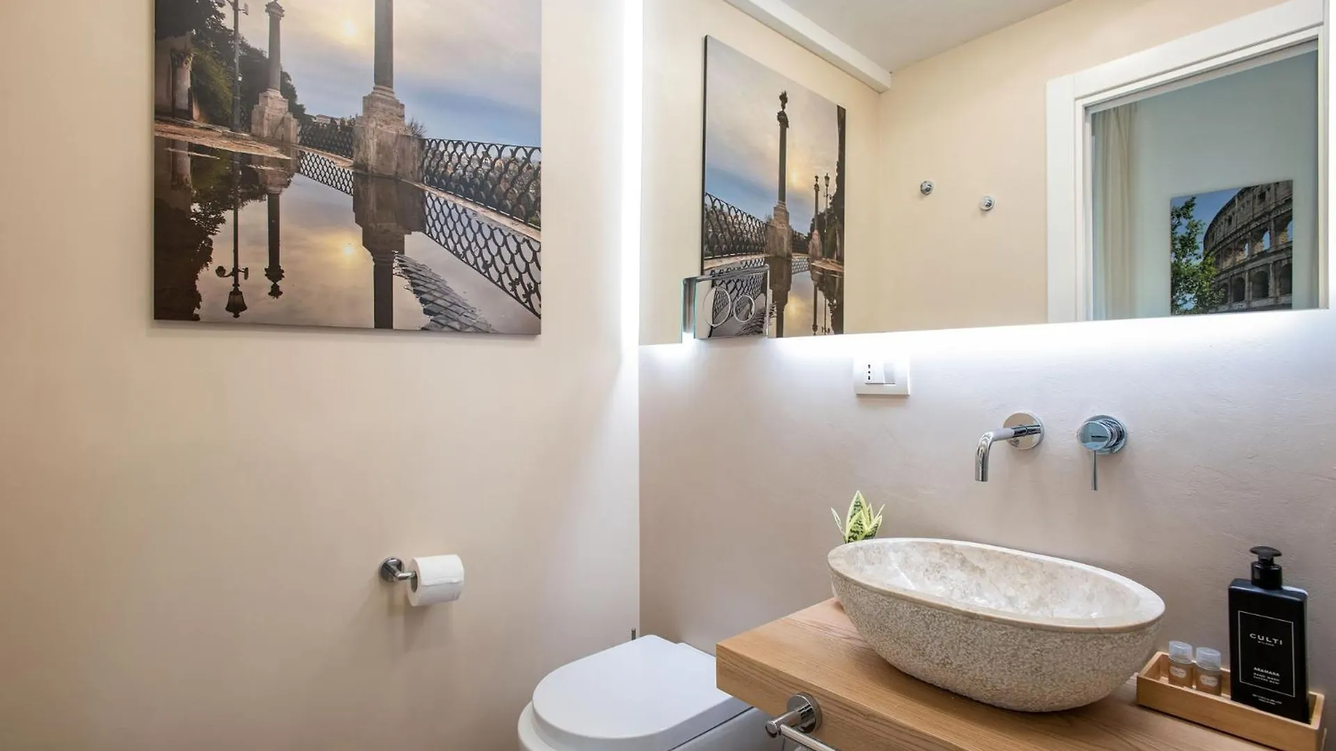 Pantheon Suites Rome 1
